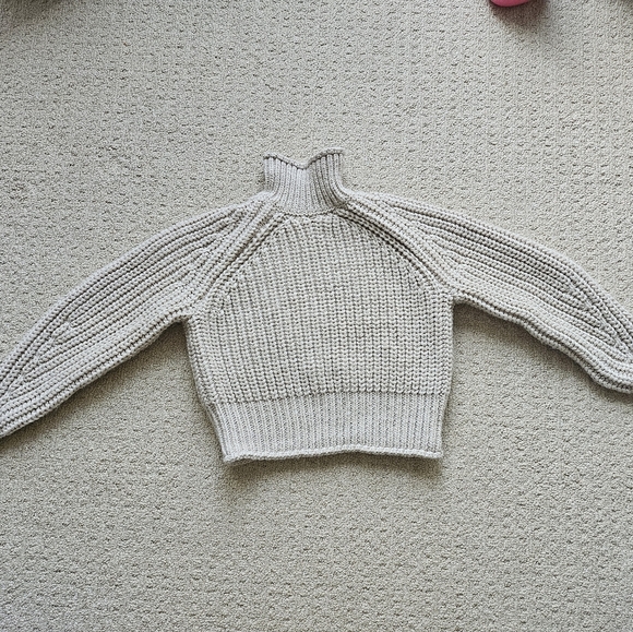 H&M Chunky Knit Sweater - Picture 2 of 6